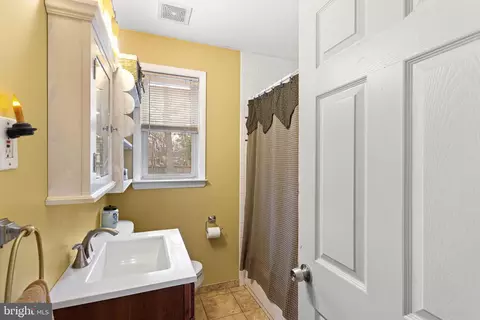 Entry Way - 118 E 10th Ave, Pine Hill, NJ 08021 photo 1 of 1