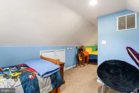 Bedroom - 118 E 10th Ave, Pine Hill, NJ 08021 photo 5 of 5