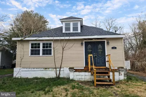 67 Tansboro Rd, Berlin, NJ 08009