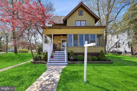 830 Linwood Ave, Collingswood, NJ 08108