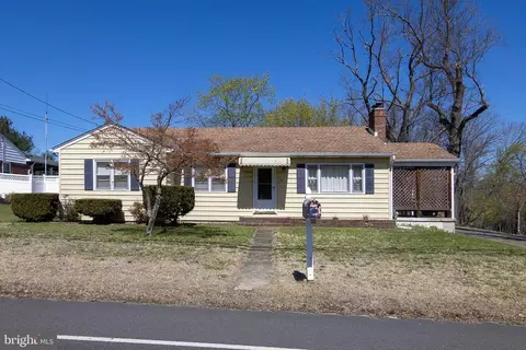 13 Cedar Brook Rd, Sicklerville, NJ 08081