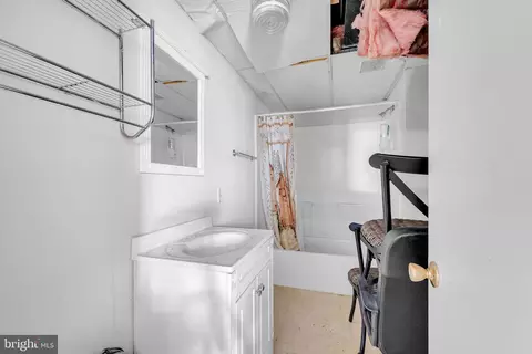 Bath - 111 E Park Ave, Lindenwold, NJ 08021 photo 2 of 2