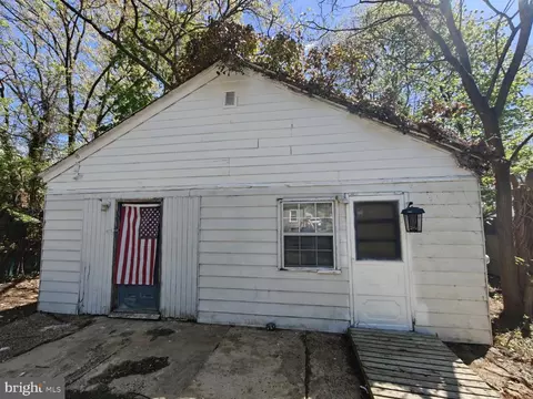 Exterior - 111 E Park Ave, Lindenwold, NJ 08021 photo 4 of 4