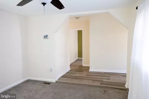 Entry Way - 61 Chestnut Ln, Pine Hill, NJ 08021 photo 3 of 9