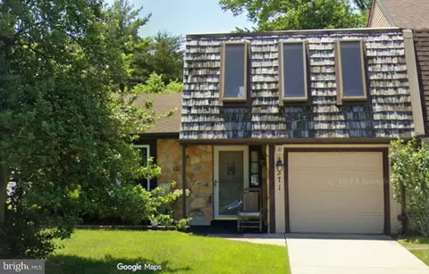 371 Cherrywood Dr, Clementon, NJ 08021