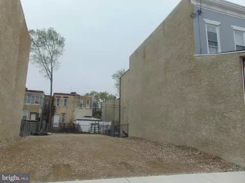 911 Fern St, Camden, NJ 08102