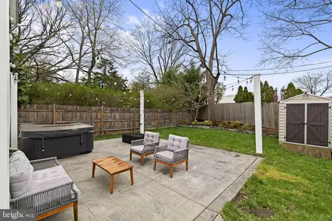 Exterior - 43 Centre St, Haddonfield, NJ 08033 photo 5 of 6