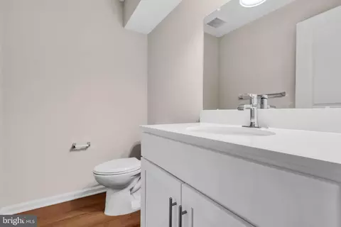 Bath - 16 Rowand Way E, Clementon, NJ 08021 photo 1 of 2