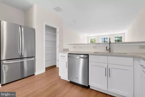 Entry Way - 16 Rowand Way E, Clementon, NJ 08021 photo 5 of 11