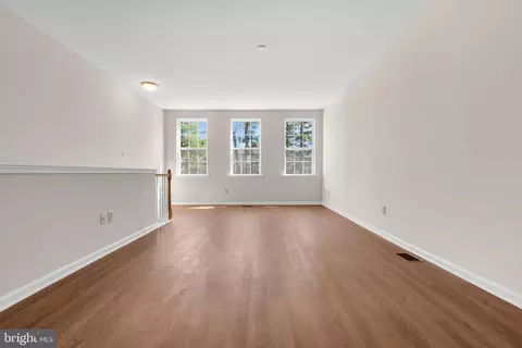 Living - 16 Rowand Way E, Clementon, NJ 08021 photo 4 of 4