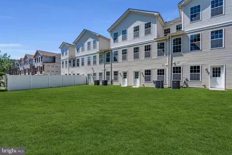 Exterior - 16 Rowand Way E, Clementon, NJ 08021 photo 2 of 2