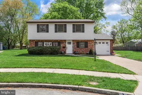 2 Grass Rd, Cherry Hill, NJ 08034