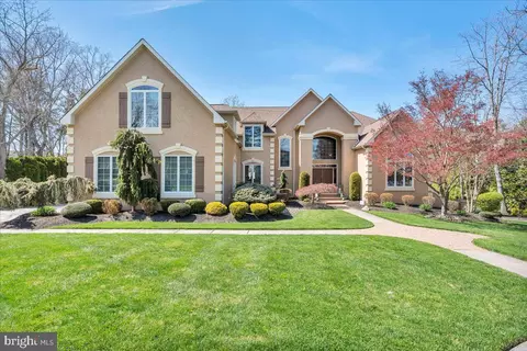 19 Simsbury Dr, Voorhees, NJ 08043
