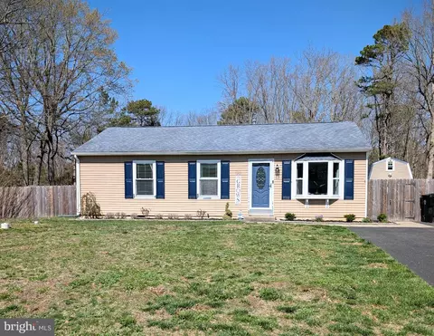 13 Pin Oak Dr, Atco, NJ 08004