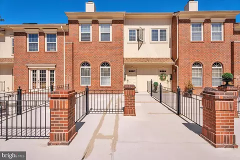 5083 Main St, Voorhees, NJ 08043