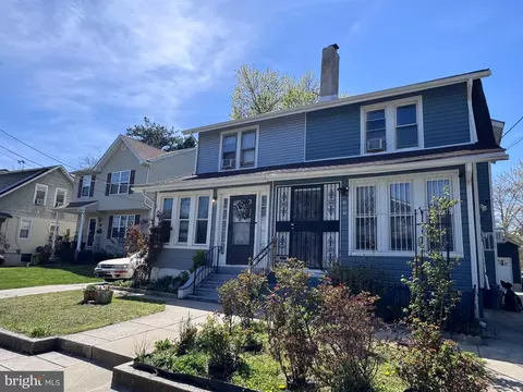 305 Evergreen Ave, Oaklyn, NJ 08107