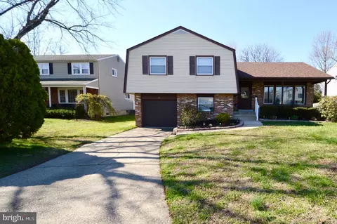 15 N Syracuse Dr, Cherry Hill, NJ 08034
