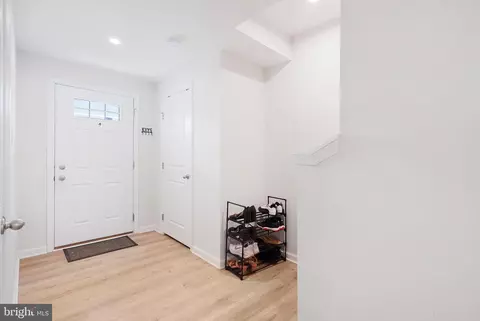 Entry Way - 56 Rowand Way E, Clementon, NJ 08021 photo 1 of 11
