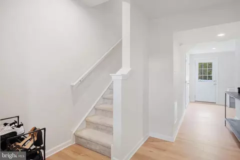 Entry Way - 56 Rowand Way E, Clementon, NJ 08021 photo 4 of 11