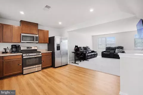 Entry Way - 56 Rowand Way E, Clementon, NJ 08021 photo 7 of 11
