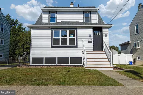 113 Centre, Mount Ephraim, NJ 08059