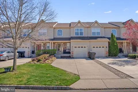 41 Zion Dr, Berlin, NJ 08009