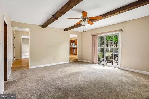 Living - 8 Dunham Ct, Berlin, NJ 08009 photo 6 of 6