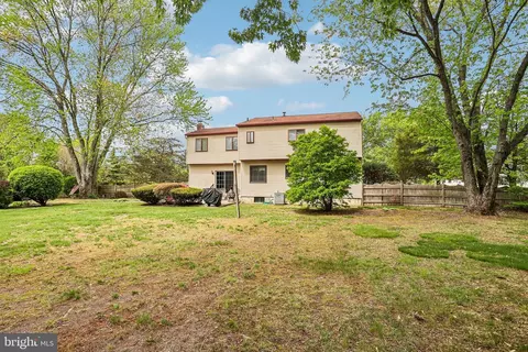 Exterior - 8 Dunham Ct, Berlin, NJ 08009 photo 5 of 15
