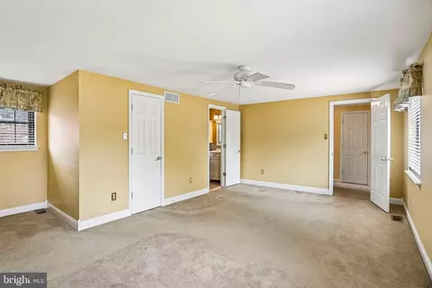 Bedroom - 8 Dunham Ct, Berlin, NJ 08009 photo 2 of 7