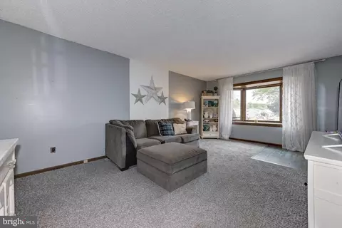 Living - 701 Floodgate Rd, Glendora, NJ 08029 photo 1 of 2