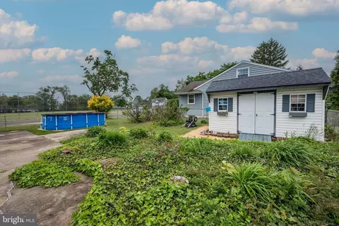 Exterior - 701 Floodgate Rd, Glendora, NJ 08029 photo 8 of 9