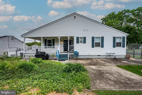 Exterior - 701 Floodgate Rd, Glendora, NJ 08029 photo 6 of 9