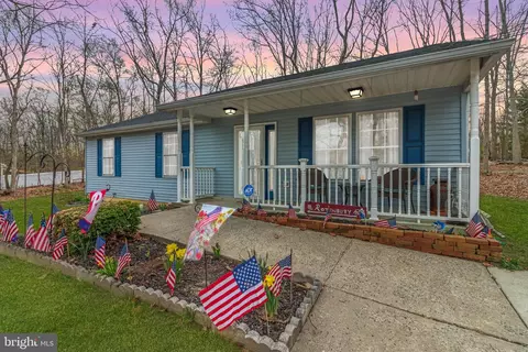 321 Thompson Ave, Chesilhurst, NJ 08089