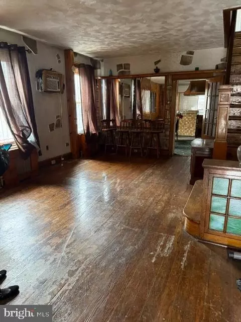 932 934 Atlantic, Camden, NJ 08104