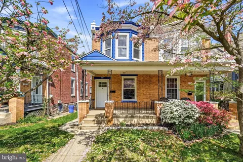 417 Woodlawn Ave, Collingswood, NJ 08108