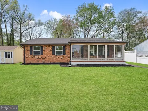 26 Holly Rd, Clementon, NJ 08021