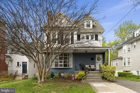 311 Lakeview Dr, Collingswood, NJ 08108