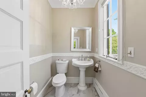 Bath - 406 Warwick Rd, Haddonfield, NJ 08033 photo 1 of 6
