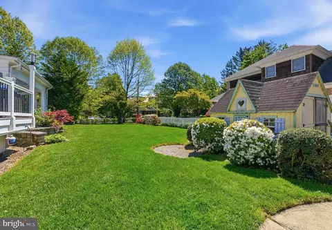 Exterior - 406 Warwick Rd, Haddonfield, NJ 08033 photo 8 of 13
