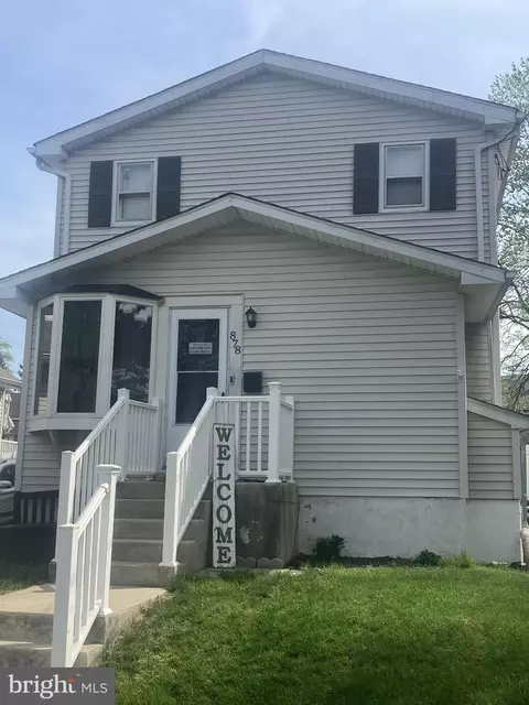 878 Crescent Ave, Runnemede, NJ 08078