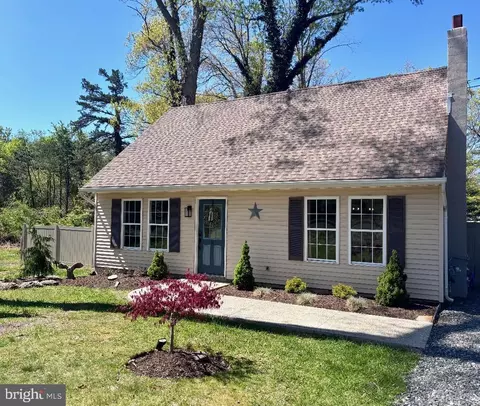 11 N Central Ave, Sicklerville, NJ 08081