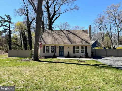 11 N Central Ave, Sicklerville, NJ 08081