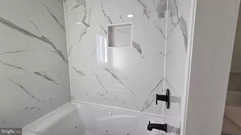 Bath - 13 Albert Rd, Glendora, NJ 08029 photo 2 of 3