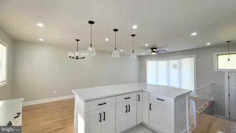 Entry Way - 13 Albert Rd, Glendora, NJ 08029 photo 5 of 11
