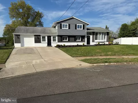 Exterior - 13 Albert Rd, Glendora, NJ 08029 photo 2 of 2