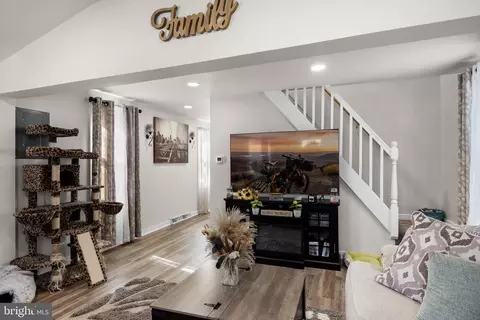 Entry Way - 42 E 6th Ave, Pine Hill, NJ 08021 photo 1 of 8