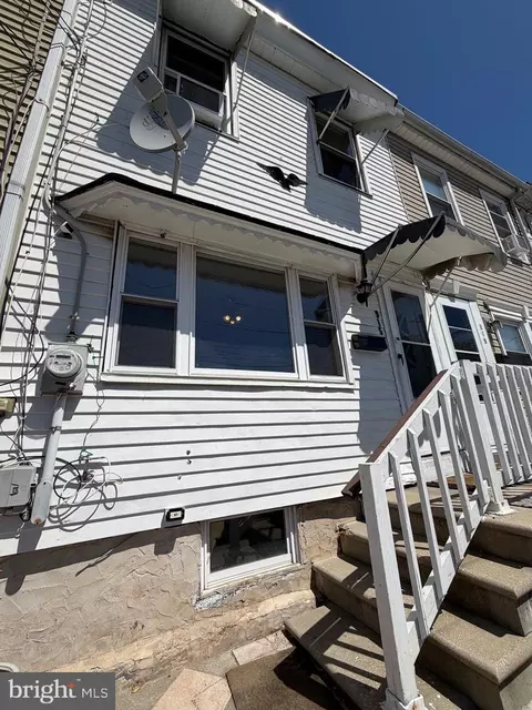 915 George St, Gloucester City, NJ 08030