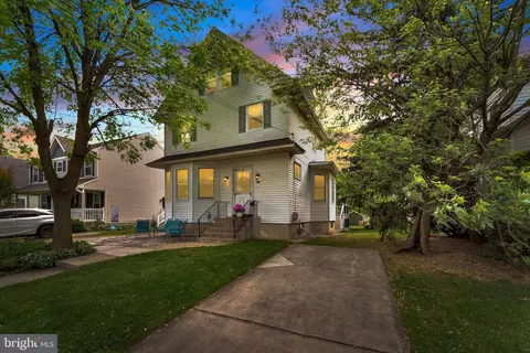 162 Edgewood Ave, Audubon, NJ 08106