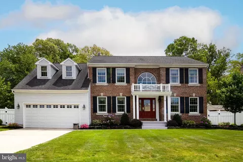 14 Bethany Ln, Blackwood, NJ 08012