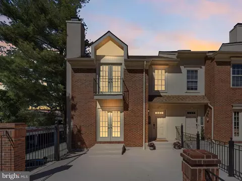 5081 Main St, Voorhees, NJ 08043